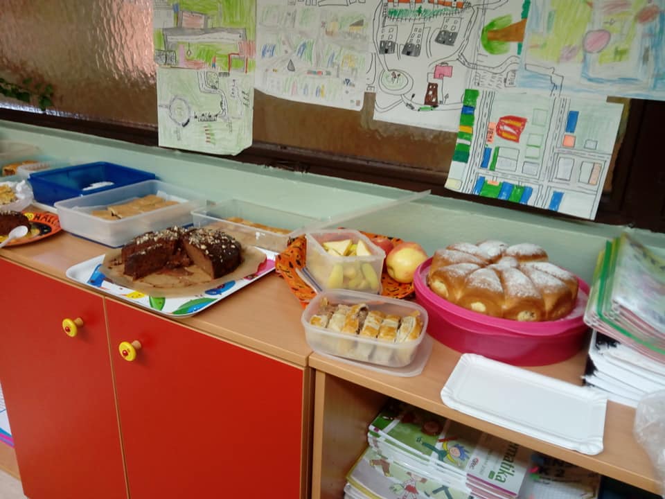 Den tekv�c a jablka